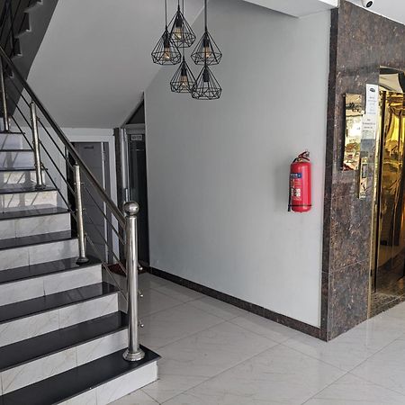 Nueva Hotel Islamabad Luaran gambar