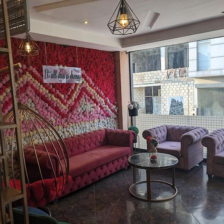 Nueva Hotel Islamabad Luaran gambar