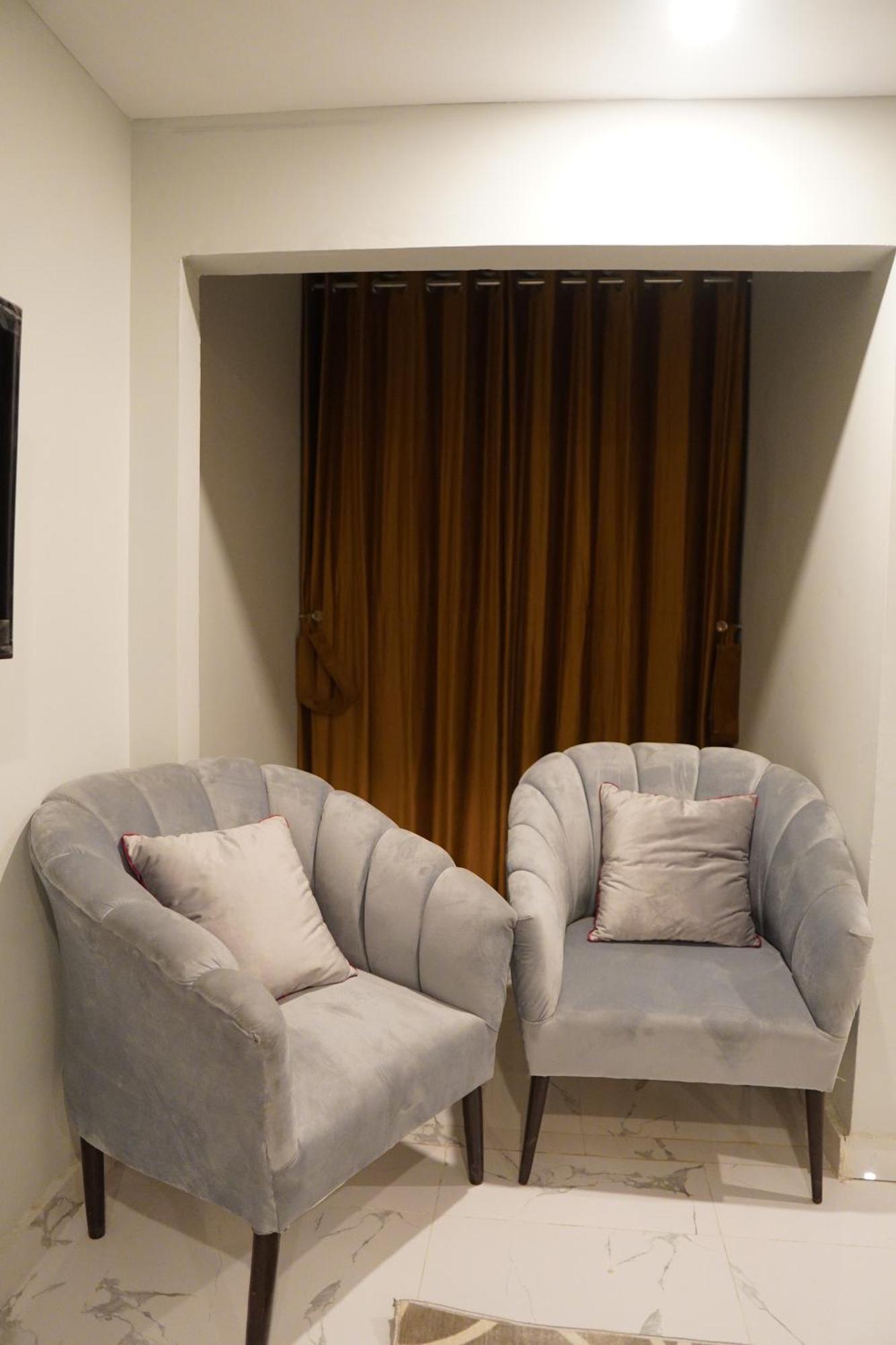 Nueva Hotel Islamabad Luaran gambar