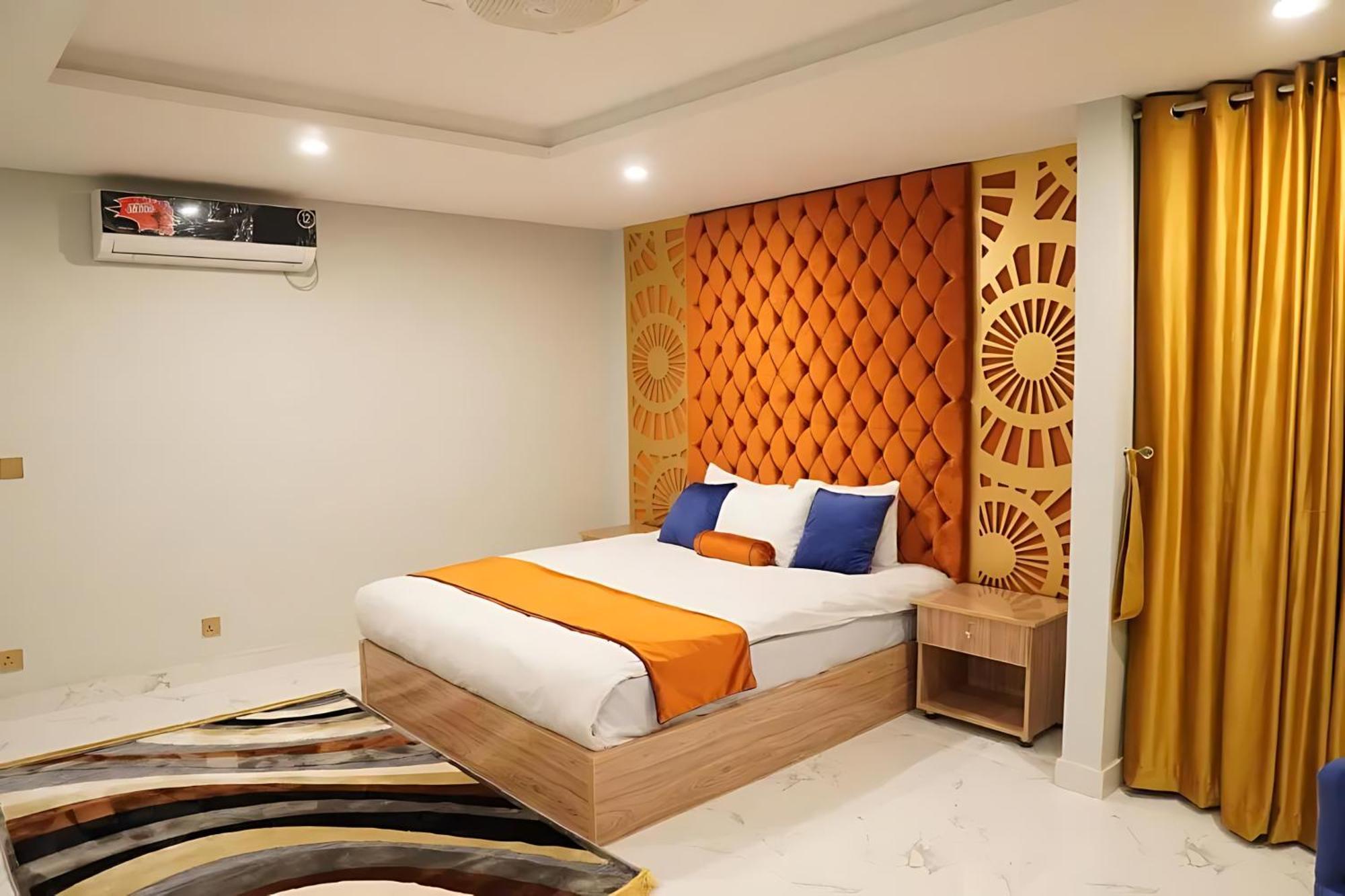 Nueva Hotel Islamabad Luaran gambar