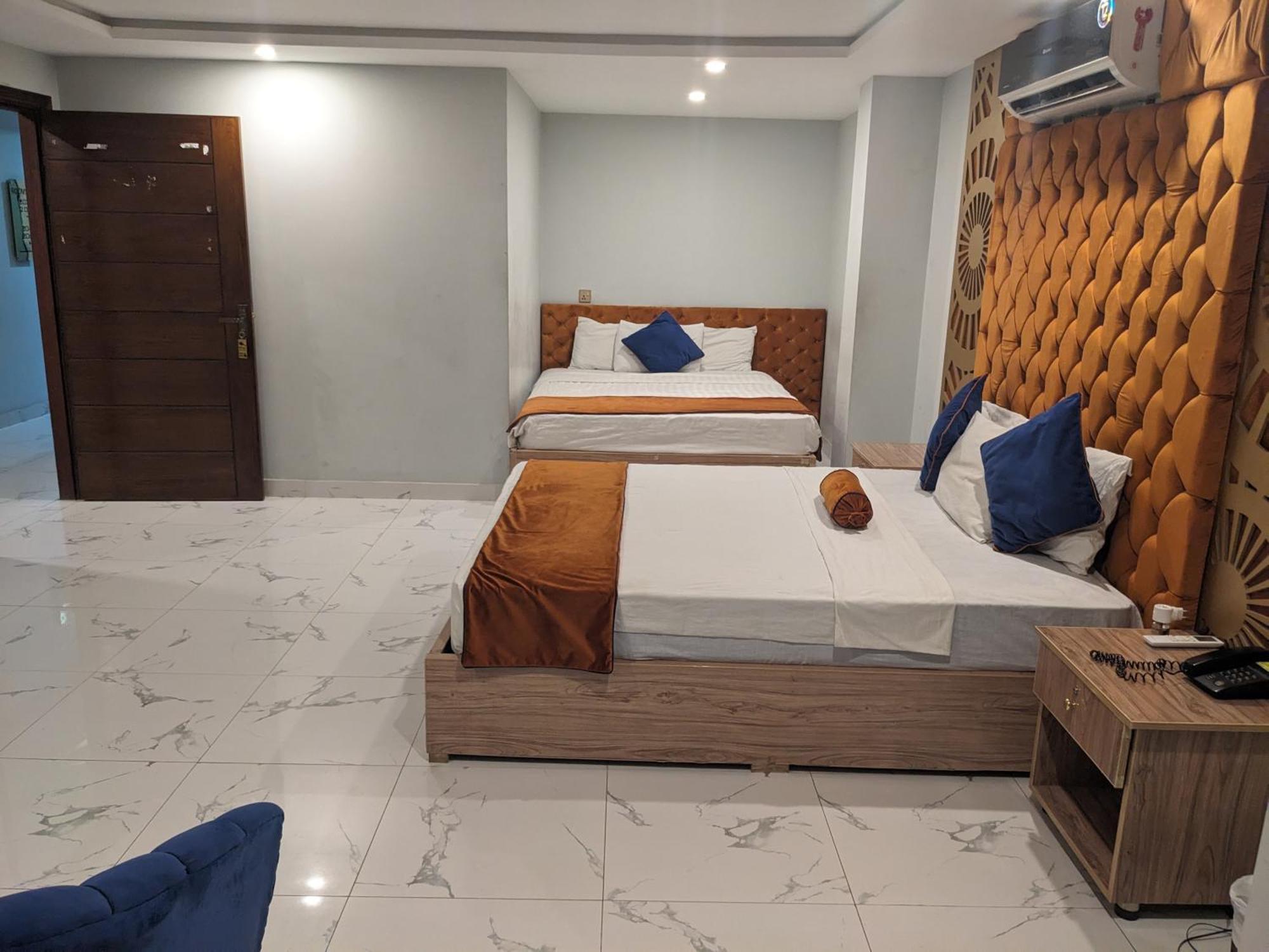 Nueva Hotel Islamabad Luaran gambar