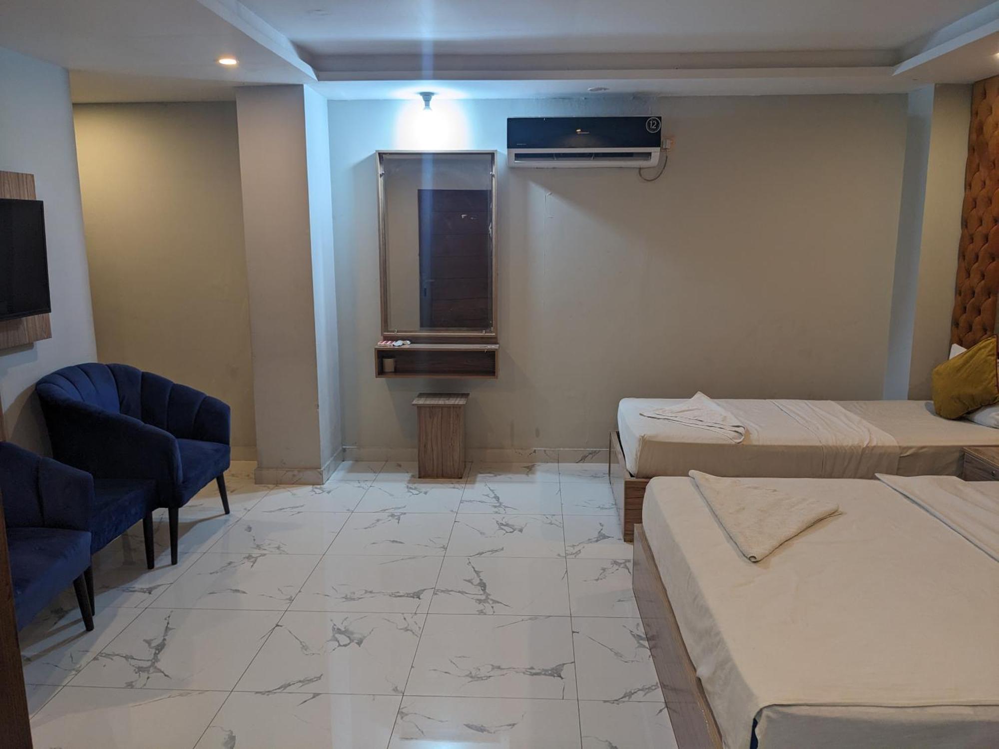 Nueva Hotel Islamabad Luaran gambar