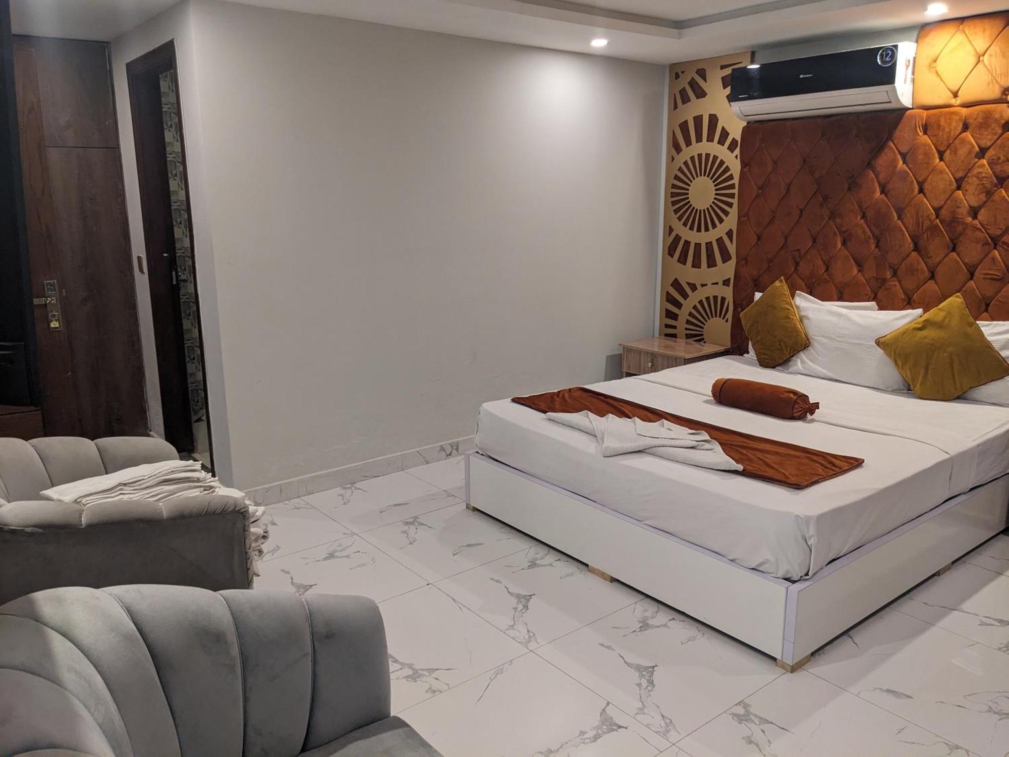 Nueva Hotel Islamabad Luaran gambar
